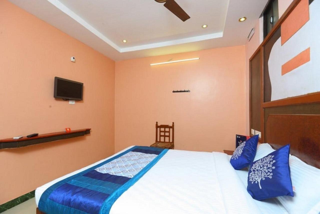 Hotel Gnana Srm Residecny Puducherry Exterior foto